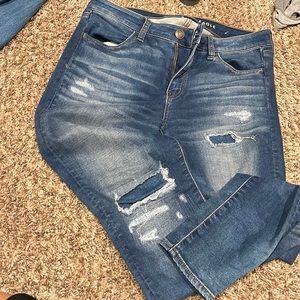 American eagle jeans with rips